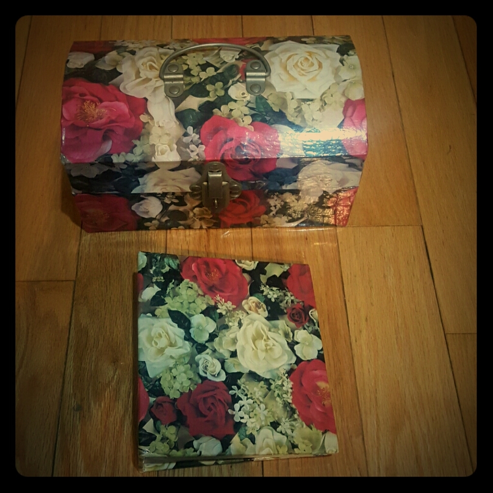 Mini trunk and photo album Rose print